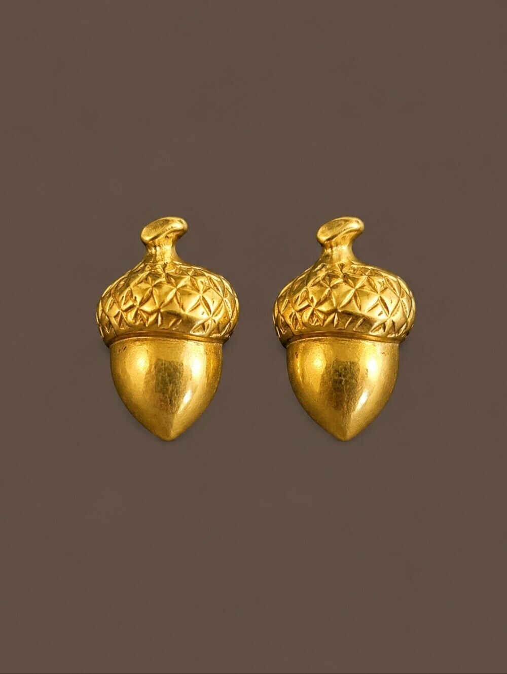 VTG Goldtone Autumn Acorn Post Earrings